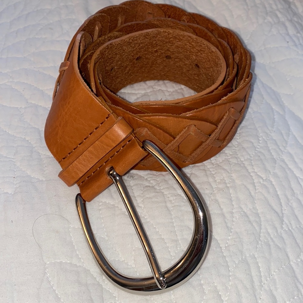 Leather belt with silver hardware